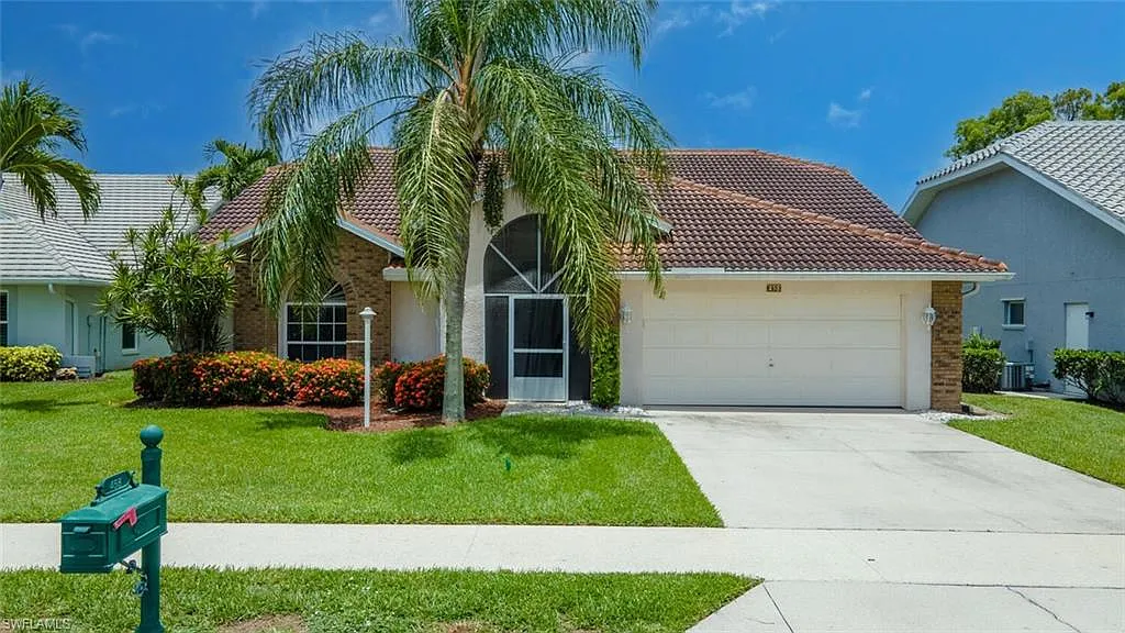 3 bed, 3.0 bath, 2127 sqft, $9,000 — Photo 3