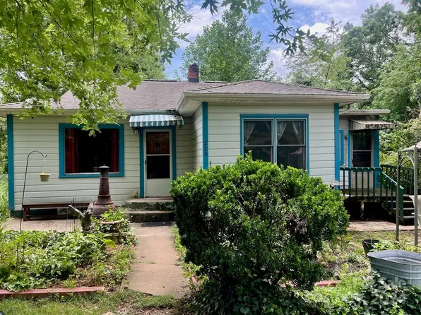 220 Lower Edgewood Rd, Candler, NC 28715