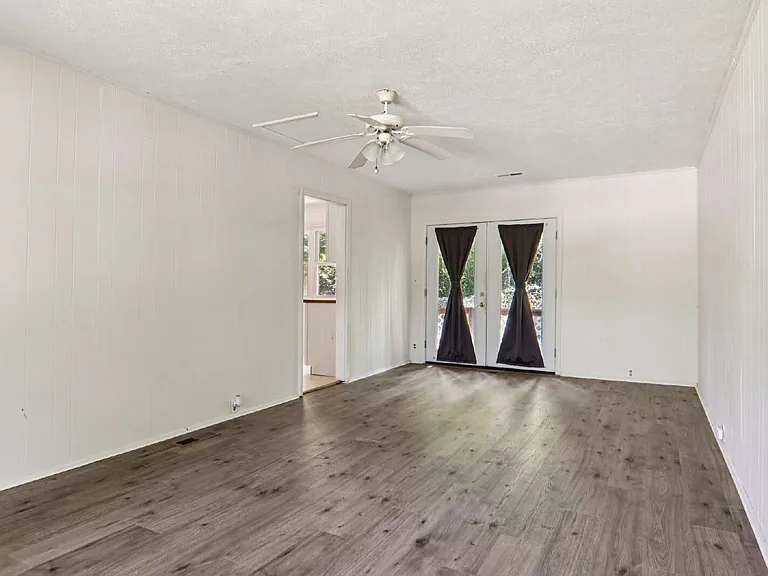 325 Comet Dr — Photo 23