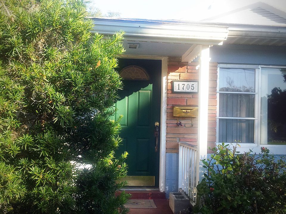 1st image of 1705 N Westmoreland Dr