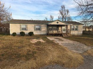 313 S Noble, Hinton, OK 73036