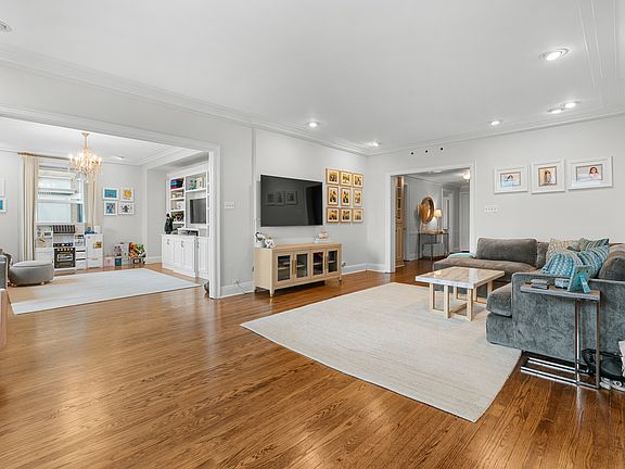 5th image of 3740 N Lake Shore Dr APT 5A