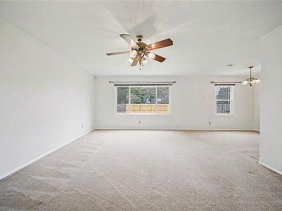 5th image of 1268 Gladiola Cres