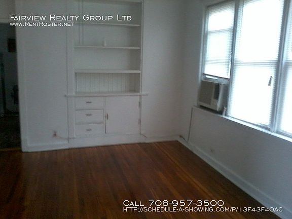 5th image of 11539 S La Salle St #2