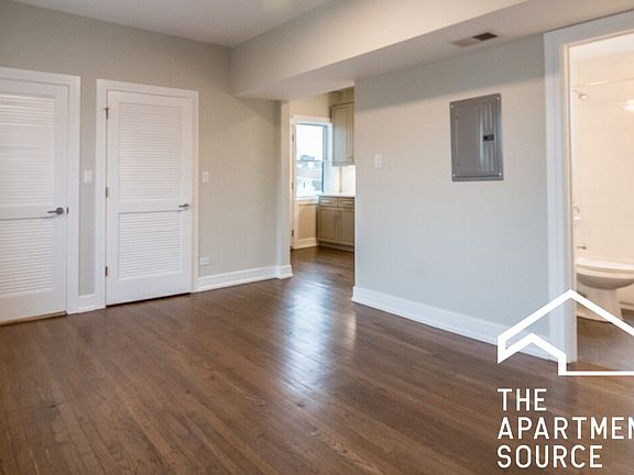 5th image of 2917 W Wabansia Ave #3