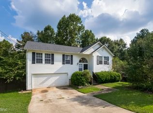 7093 Stonecreek Dr, Douglasville, GA 30134
