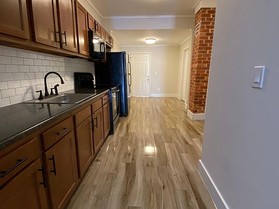 Downstairs unit 1 kitchen