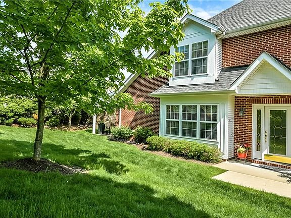 2nd image of 10529 Abbey Ln