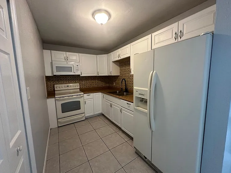 3469 Westlund Ter — Photo 6