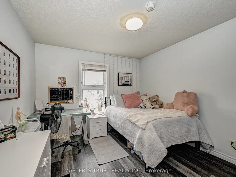 81 Columbia St W #12 — Photo 19