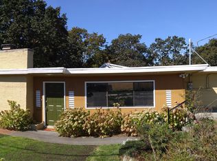 721 SE Regatta Dr, Oak Harbor, WA 98277