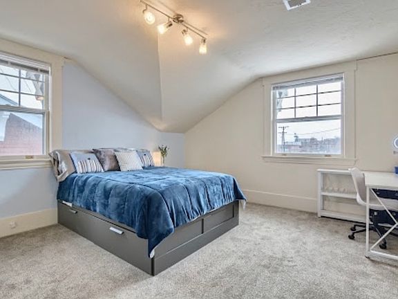 3rd image of 210 E Saint Vrain St #3