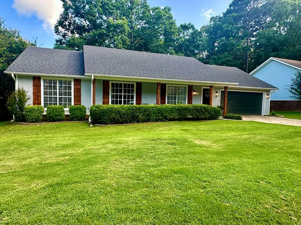 216 Dogwood Place Dr, Bryant, AR 72022