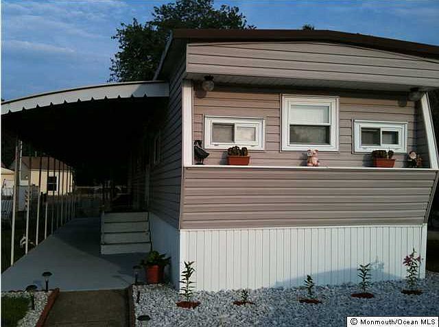 2nd image of 78 Locust Grove Lane #B