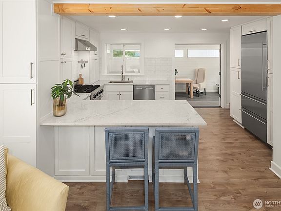 5th image of 1525 McGilvra Boulevard E
