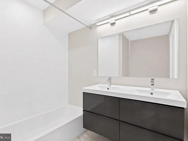 38 Randolph Pl NW #A — Photo 12