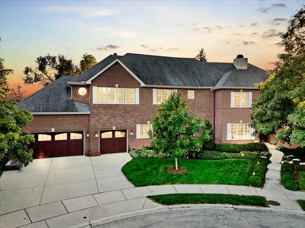 15W475 Fillmore Ct, Elmhurst, IL 60126