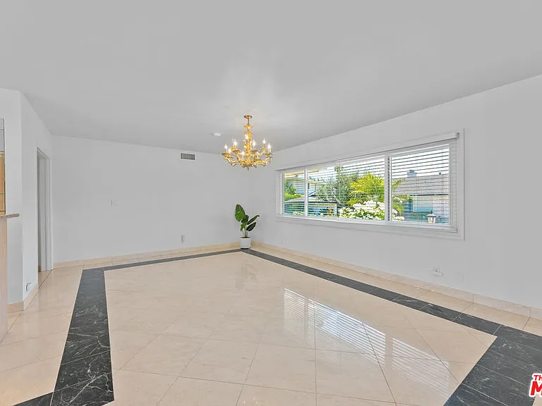 4159 Regal Oak Dr — Photo 10