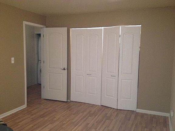 4th image of 11 Parkside Ct APT 11