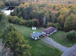 19671 Upper Massie Rd, Chassell, MI 49916