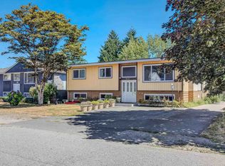 9656 125th St, Surrey, BC V3V 4Y1