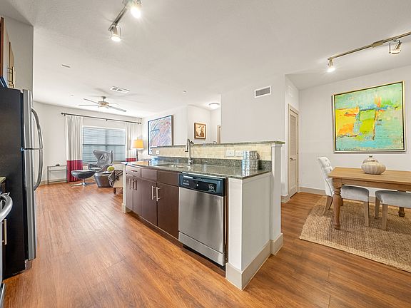 2nd image of 2056 Sundance Pkwy APT 2103
