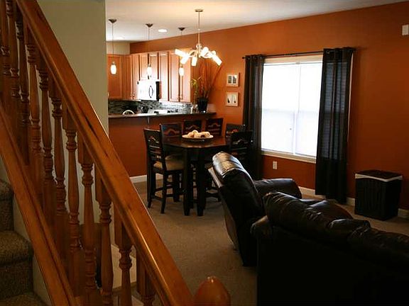 4th image of 1627 Yandes St