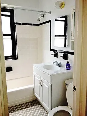 Rented by City Connections Realty | media 3