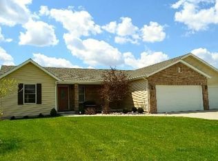 1514 Wright Dr, Sandwich, IL 60548