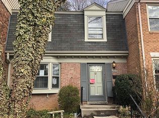 5429 Cabot Ridge Ct, Fairfax, VA 22032