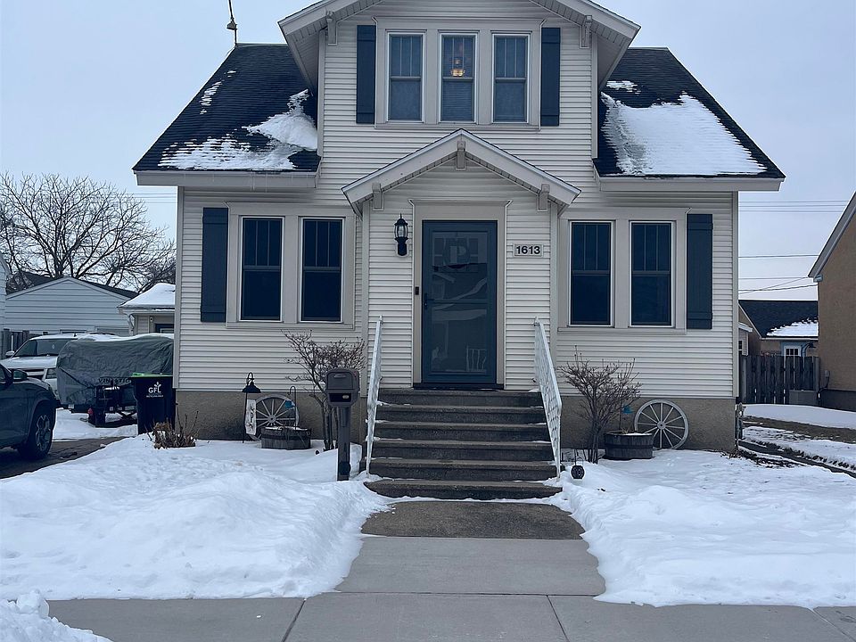 1st image of 1613 17th Ave