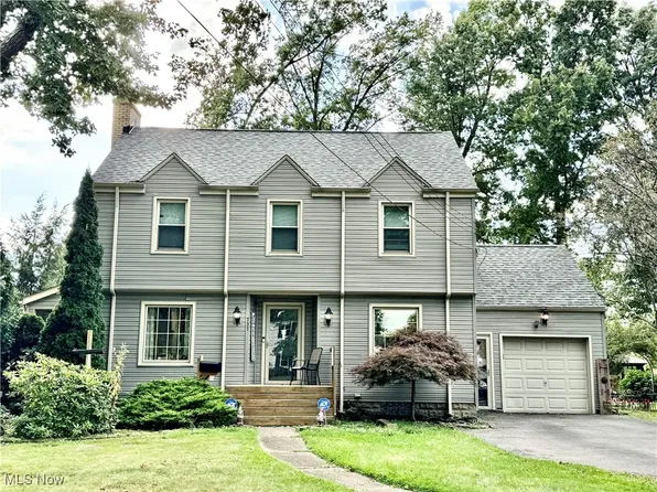 737 Genesee Ave NE, Warren, OH 44483