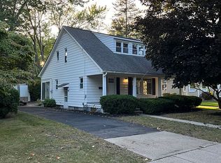 69655 Parker St, Richmond, MI 48062