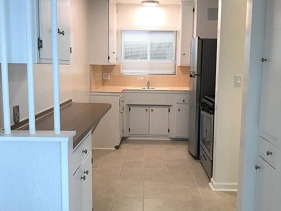 5th image of 415 N Holliston Ave APT 14