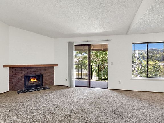 5th image of 316 Elwood Ct #320