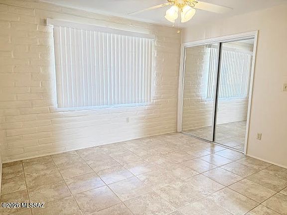 5th image of 291 S La Canada Dr