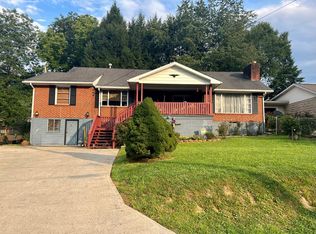 59 Poplar Ave, Hazard, KY 41701