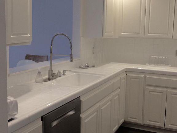 2nd image of 3615 Buchanan St APT 202