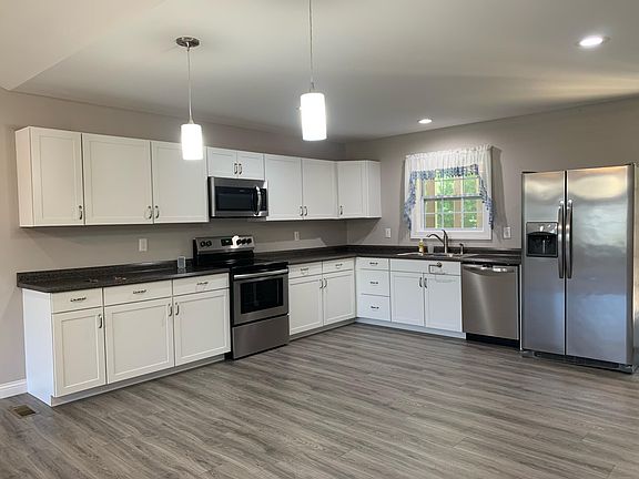 4th image of 968 Auckland Ave