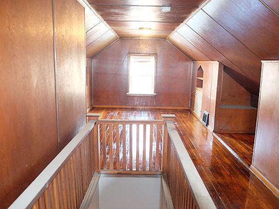5th image of 210 Rutledge St