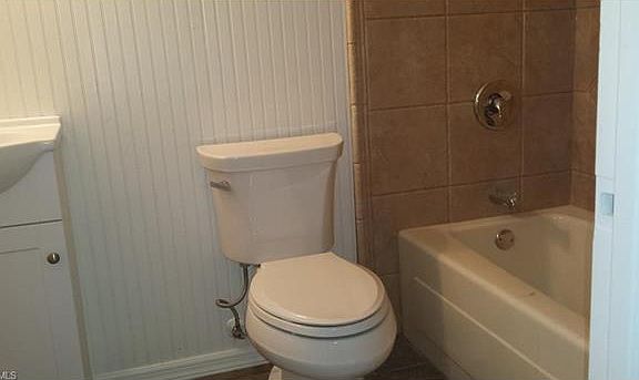 4th image of 850 San Carlos Dr #Aa