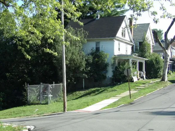 404 Bissell Ave, Oil City, PA 16301