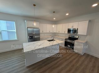 2106 Bombay Way, Charlotte, NC 28208