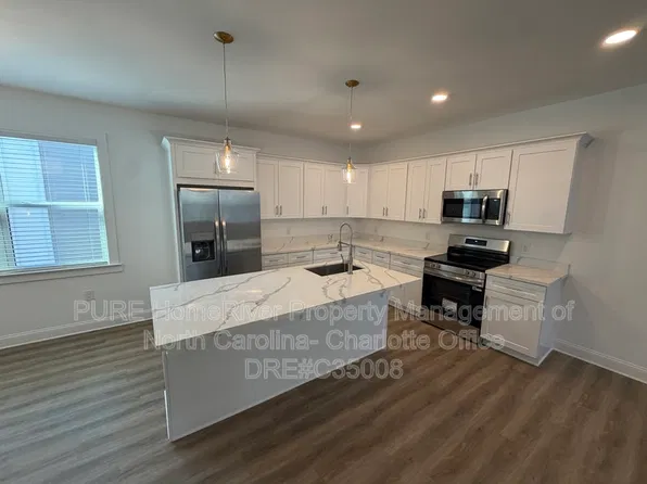 2106 Bombay Way, Charlotte, NC