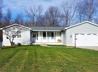 4776 Doty Rd E, Southington, OH 44470