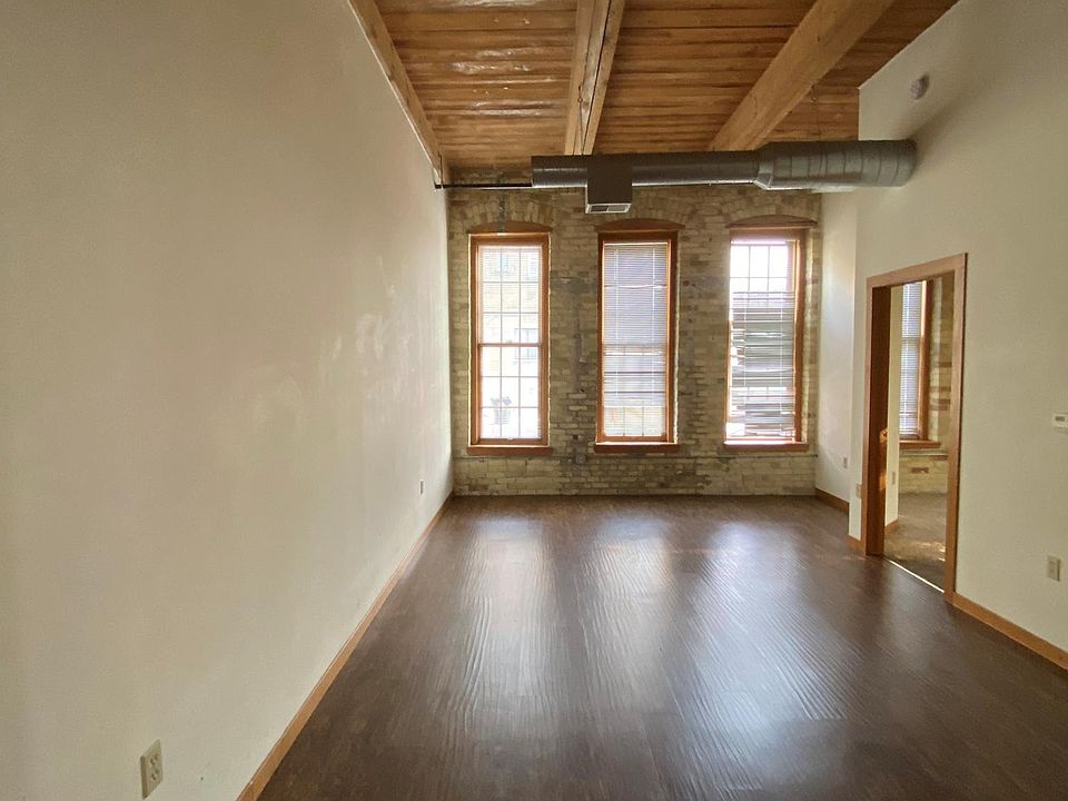 Belle Harbor Lofts 134 Main St Racine WI Zillow