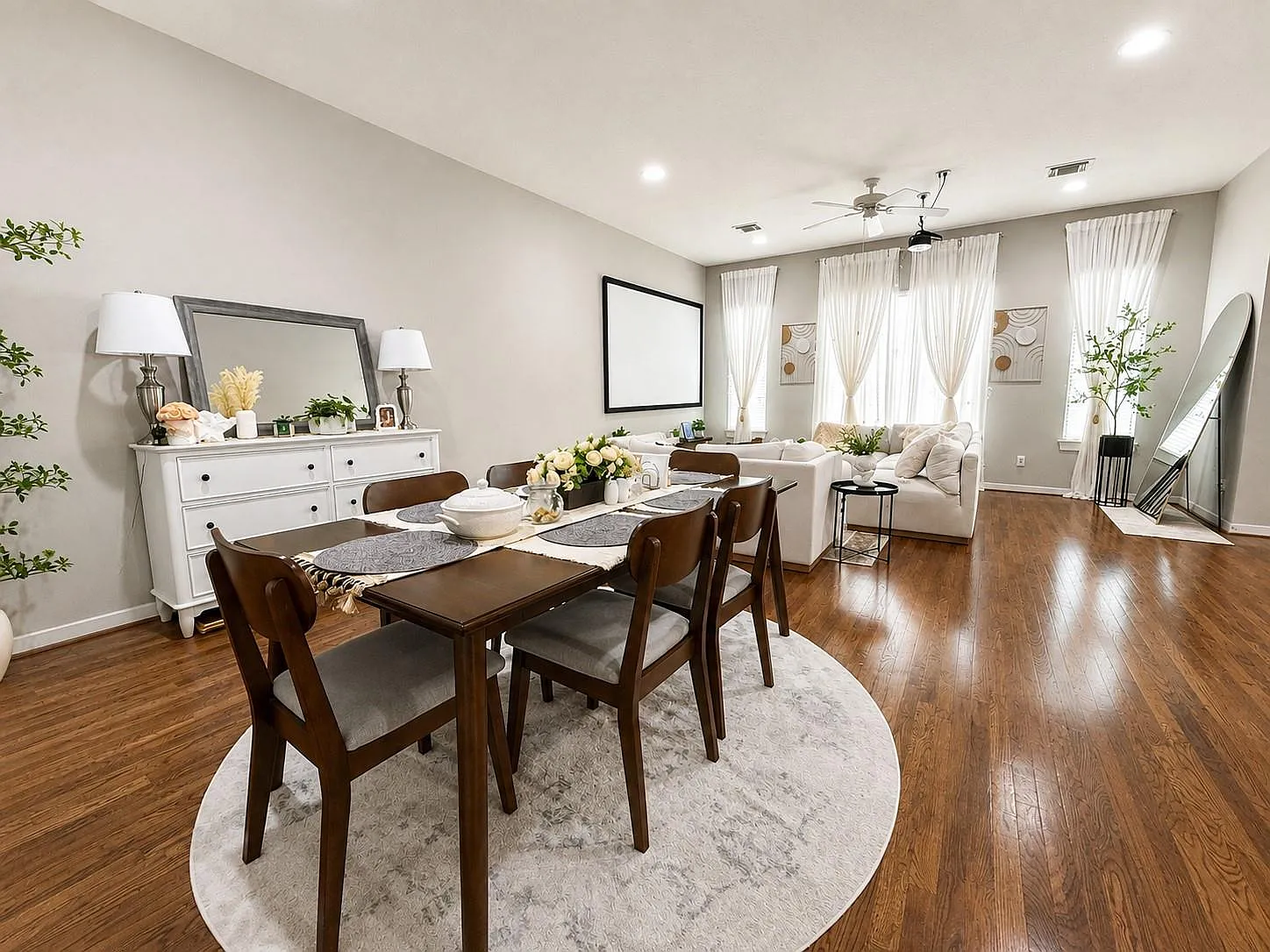 3 bed, 2.5 bath, 2107 sqft, $2,550 — Photo 4