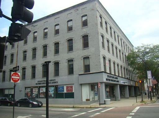 1st image of 525 Essex St