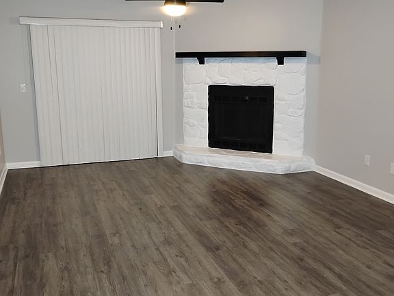2nd image of 405 Harbison Blvd APT 813