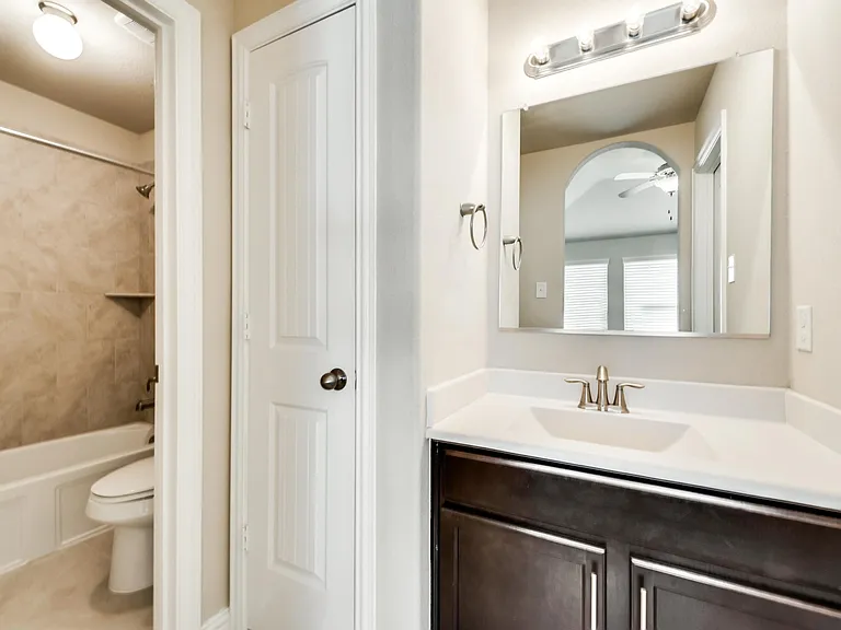 1312 Nacona Dr — Photo 13